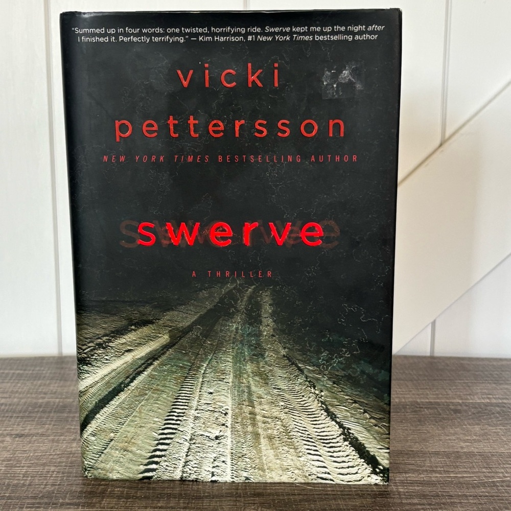 Swerve by Vicki Pettersson Hardcover Book